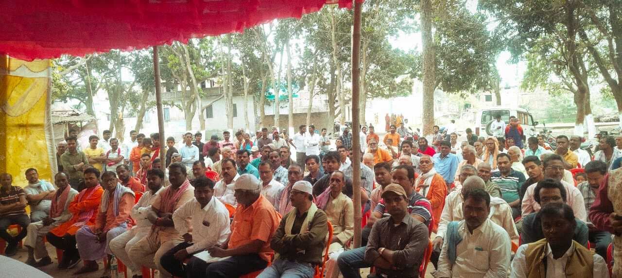 बाबा फुलेश्वर नाथ मंदिर के सौंदर्यीकरण को लेकर हुई आम सभा