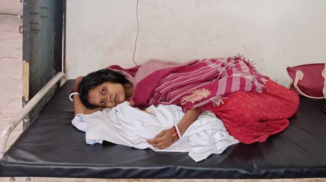 बाध एक्सप्रेस में महिला ने बेटे को दिया जन्म