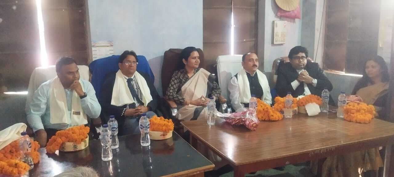 Madhubani News : झंझारपुर के अधिवक्ता न्यायिक कार्य के लिए परिपक्व : डीजे