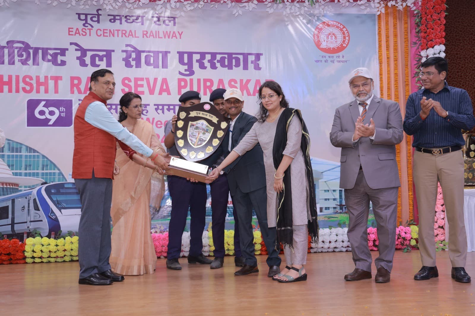 Samastipur News:समस्तीपुर रेल मंडल को मिला 12 शील्ड