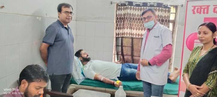 रक्तदान शिविर के दौरान 22 यूनिट ब्लड संग्रहित