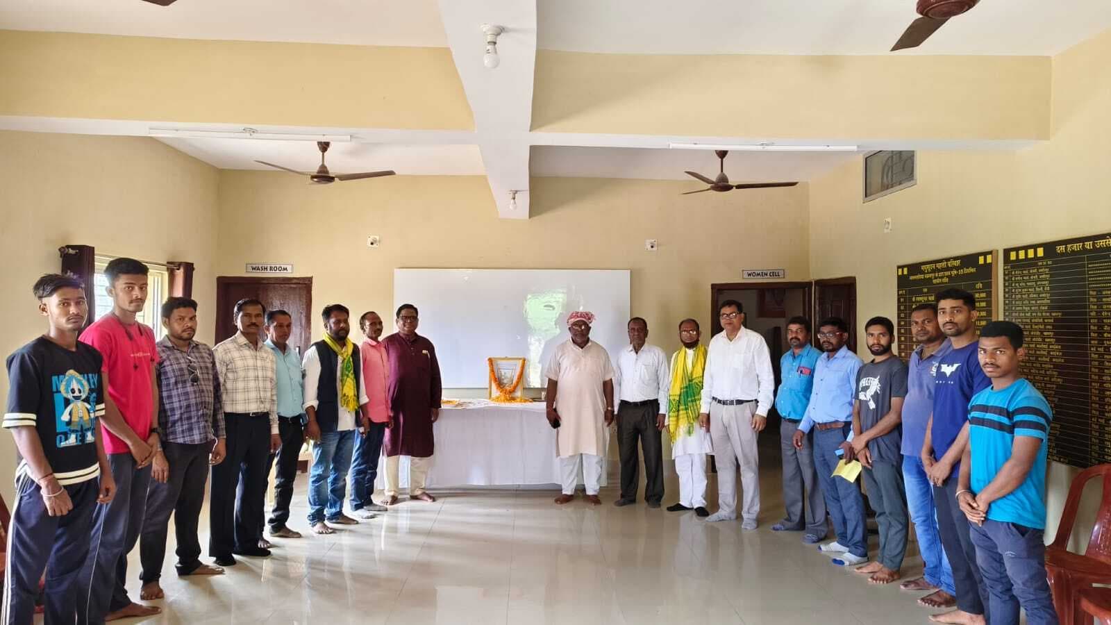 West Singhbhum News : शहीदों की सूची में रघुनाथ महतो का नाम दर्ज करे केंद्र सरकार