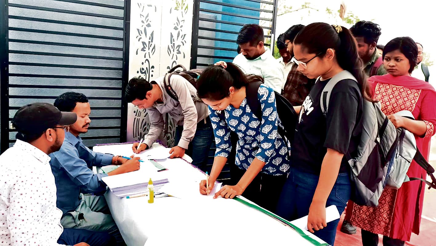 seraikela kharsawan news: सरायकेला में रोजगार मेला, 127 शॉर्टलिस्ट