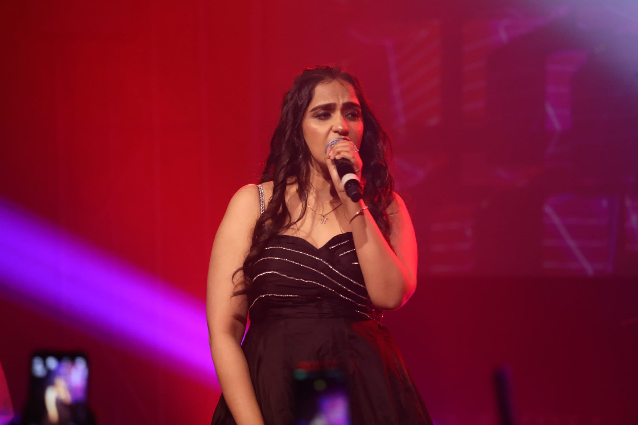 ranchi news : एमिटी यूनिवर्सिटी झारखंड के बैटल ऑफ बैंड में बॉलीवुड और रॉक का मेल