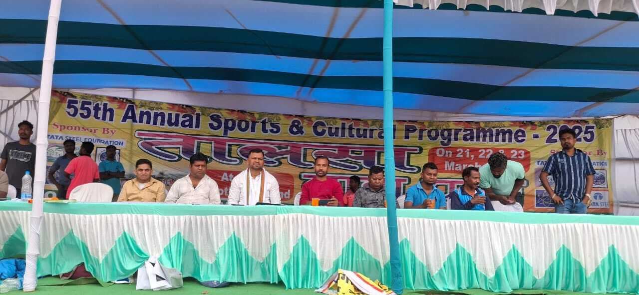 Jamshedpur News : रघुनाथ एफसी विजेता व काया एफसी राजनगर की टीम बनी उपविजेता