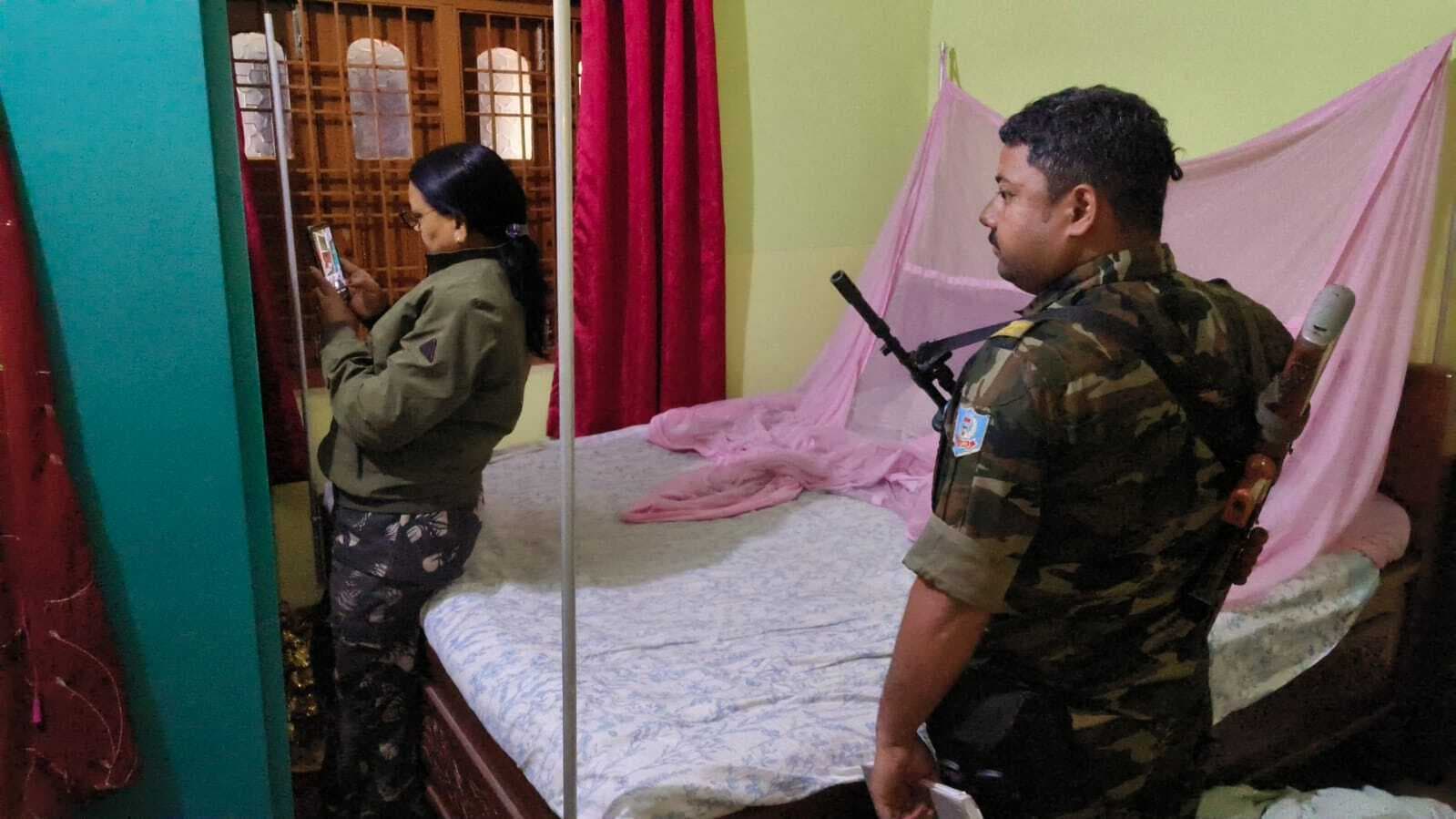 Dhanbad News: गोसाईडीह में बंद घर से 14 लाख की संपत्ति चोरी