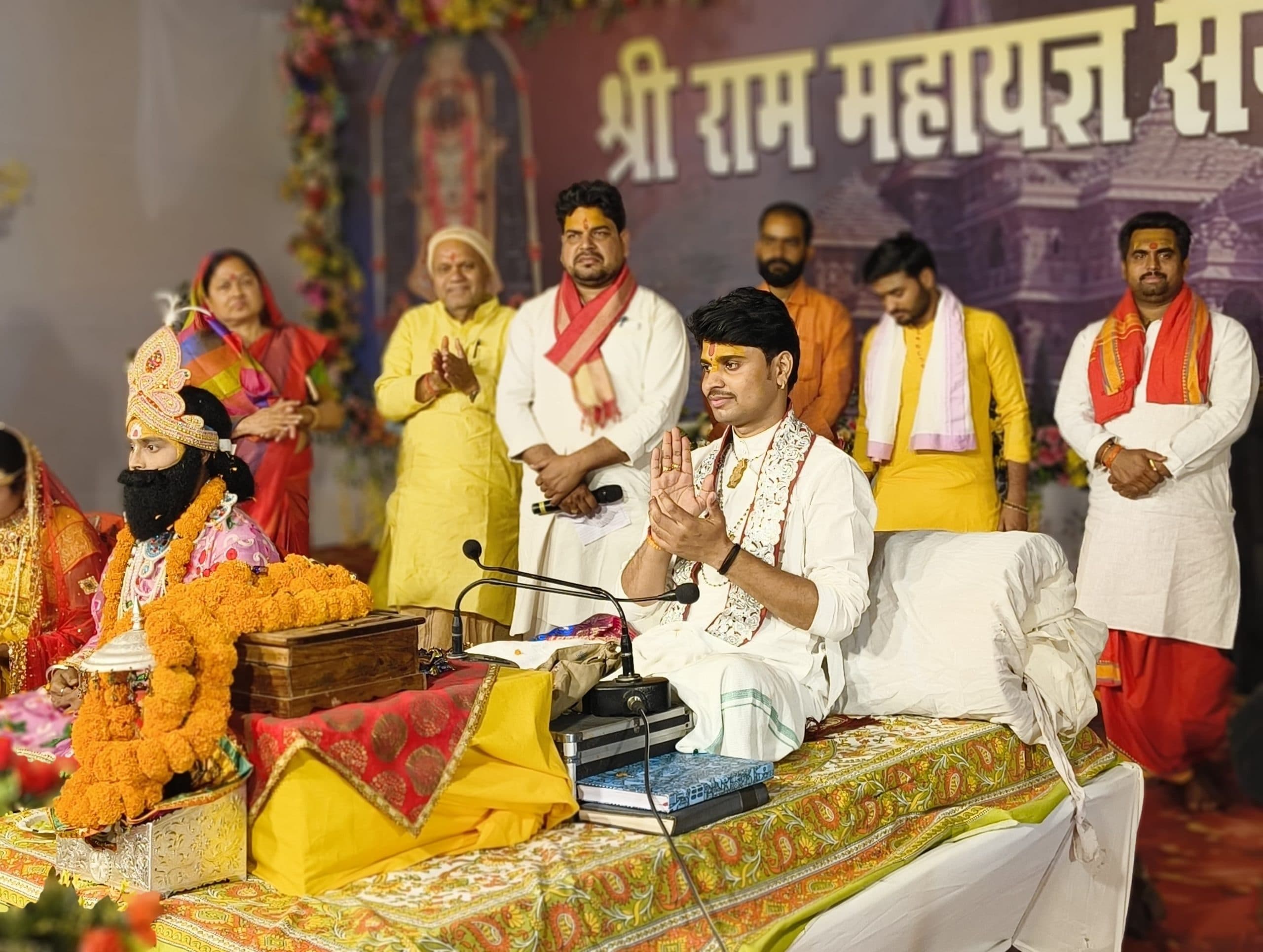 जिनका दांपत्य जीवन दिव्य होता है उन्हीं के घर महापुरुषों का होता है जन्मः रामनयन महाराज