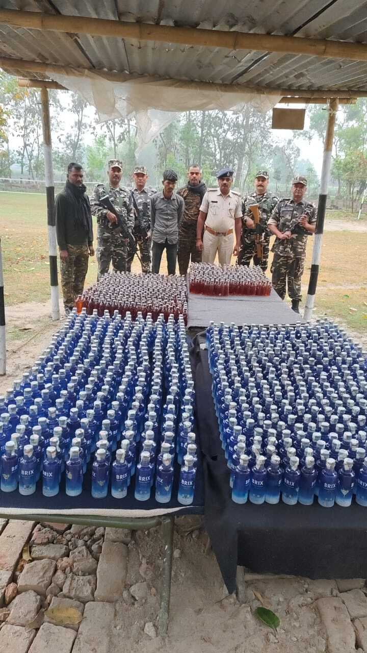 1230 बोतल नेपाली शराब के साथ तस्कर गिरफ्तार