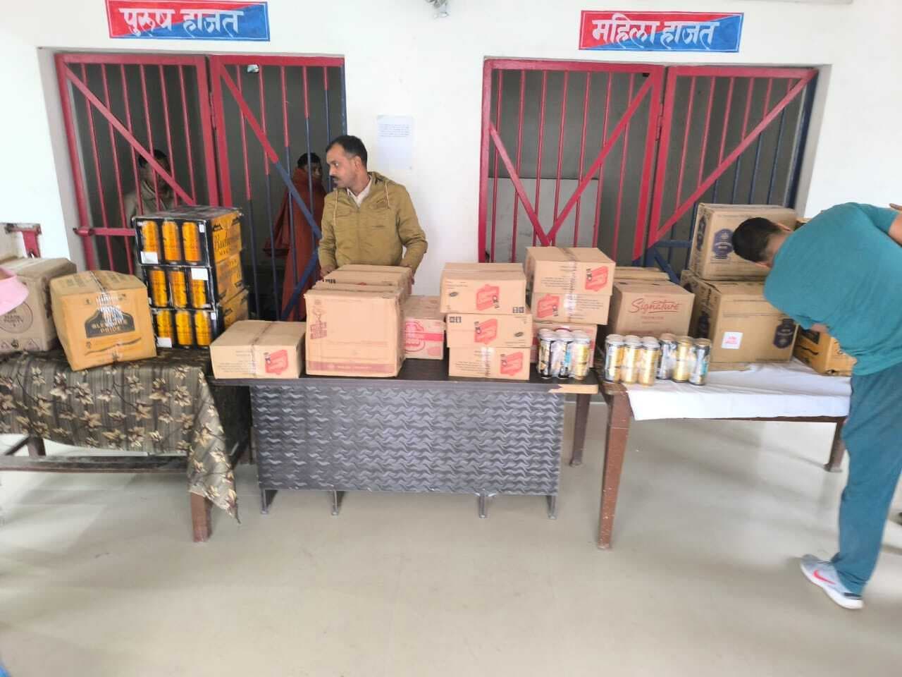 287 लीटर शराब के साथ पांच गिरफ्तार, दो वाहन जब्त