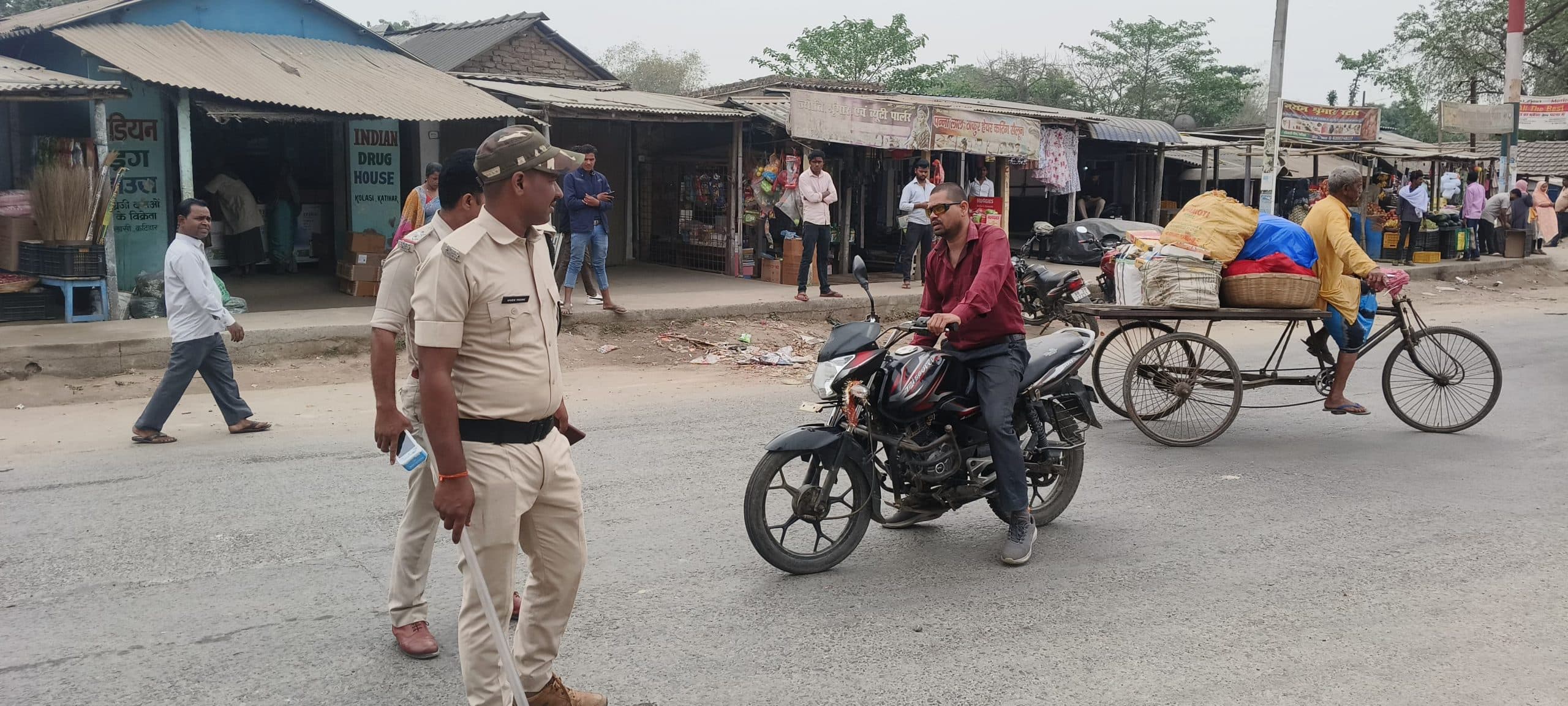 चलाया वाहन चेकिंग अभियान