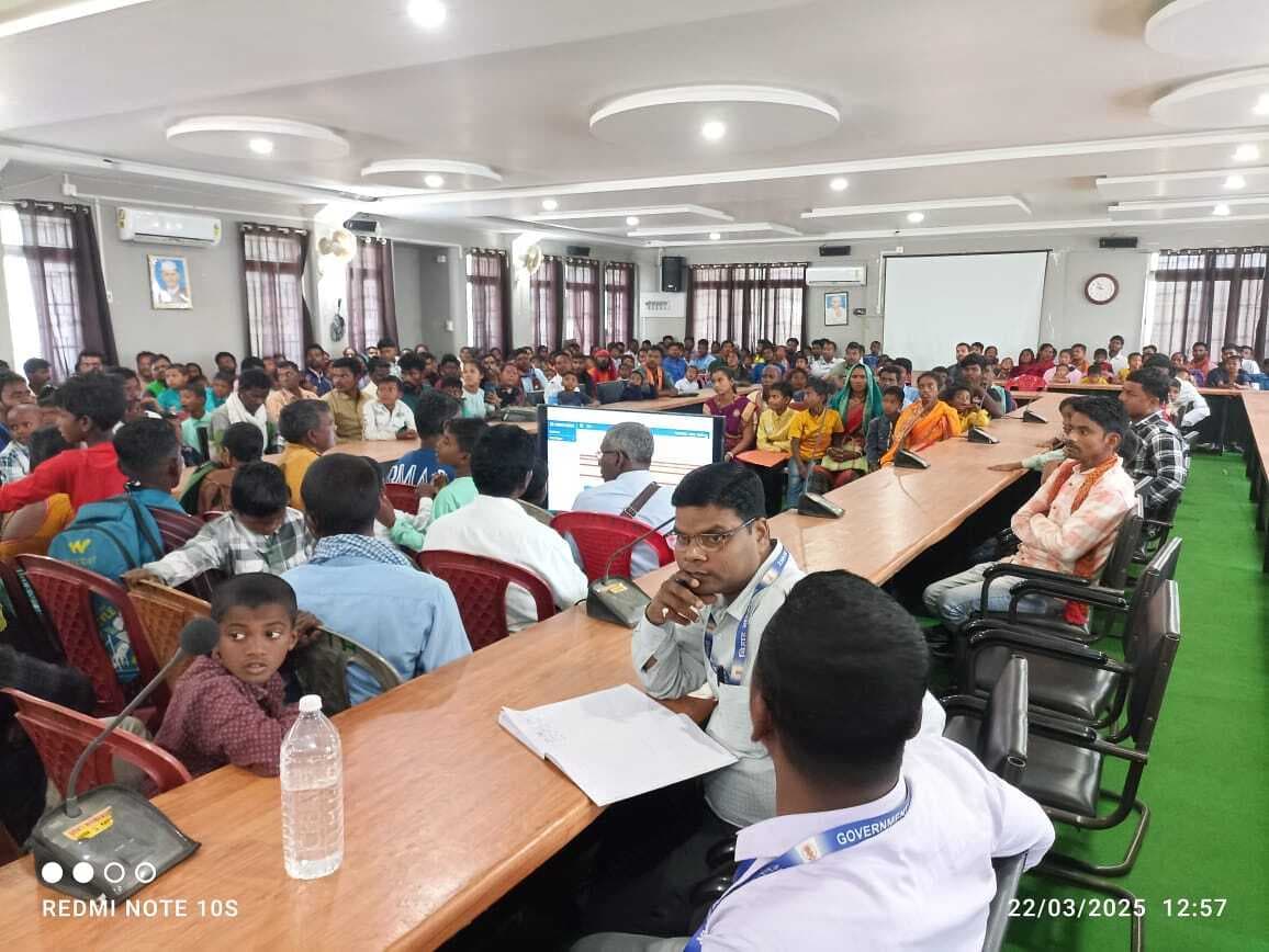 दो विद्यालय में नामांकन के लिए लॉटरी से 40 बच्चों का चयन