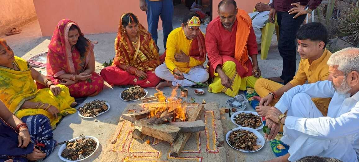 परैया में माता मथुरासिनी की हुई पूजा