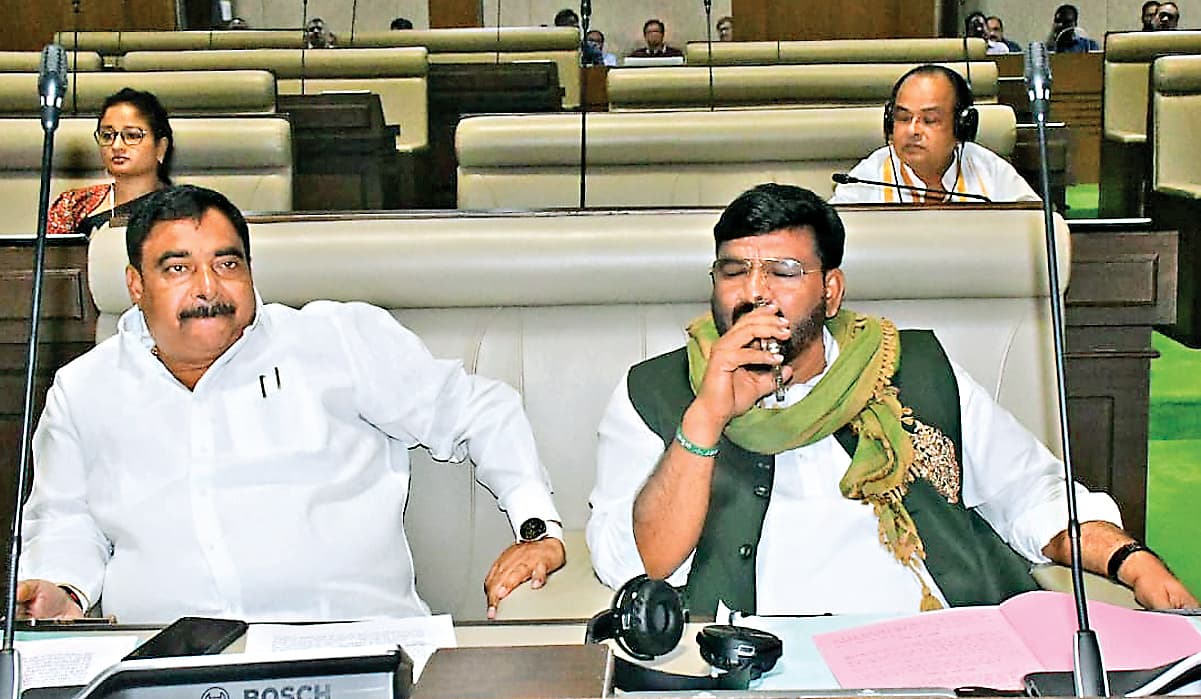 Political News : अगले वित्तीय वर्ष में करायेंगे 20 हजार करोड़ का निवेश : संजय प्रसाद यादव