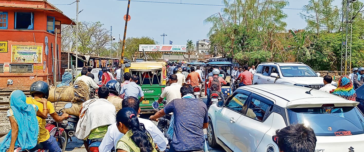 Chhapra News : दिघवारा पश्चिमी रेलवे ढाला के समीप ओवरब्रिज बनाने को रेलवे ने दी मंजूरी