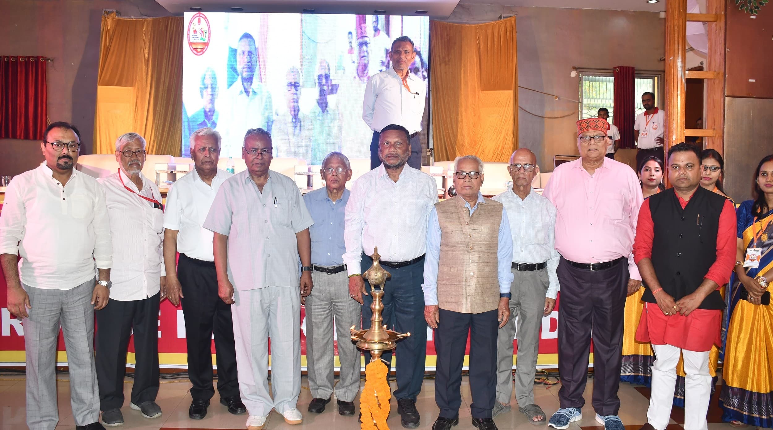 Bokaro News : दुनिया की बैंकिंग में भारत का विशिष्ट स्थान : डॉ वेद प्रकाश