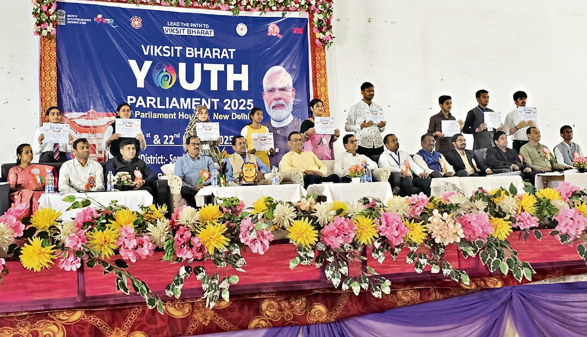 seraikela kharsawan news: देश निर्माण में युवाओं की अहम भूमिका : महालिक