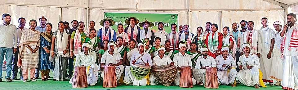 seraikela kharsawan news: कृषि के साथ कला व संस्कृति को भी बढ़ावा दे रही सरकार