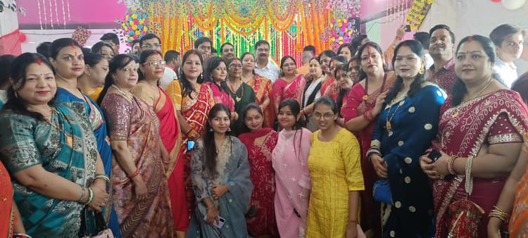 Dhanbad News: माहुरी समाज ने की मां मथुरासिनी की पूजा