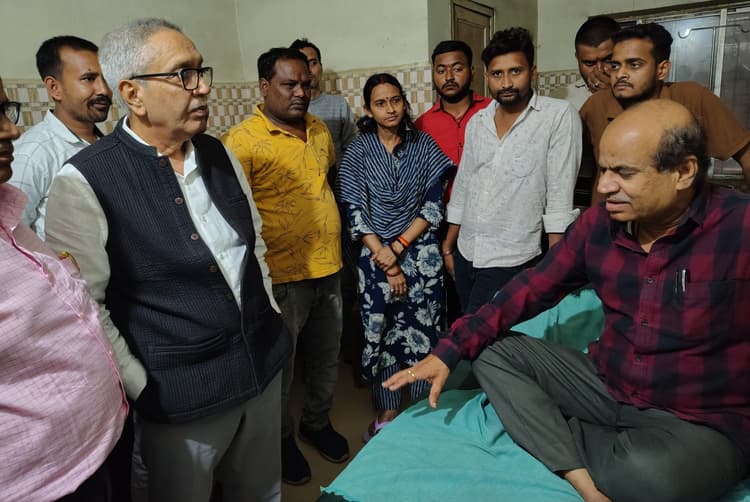 विवि परीक्षा नियंत्रक ने छात्र नेता पर दर्ज करायी प्राथमिकी, छात्र नेता ने डीआइजी से लगायी गुहार