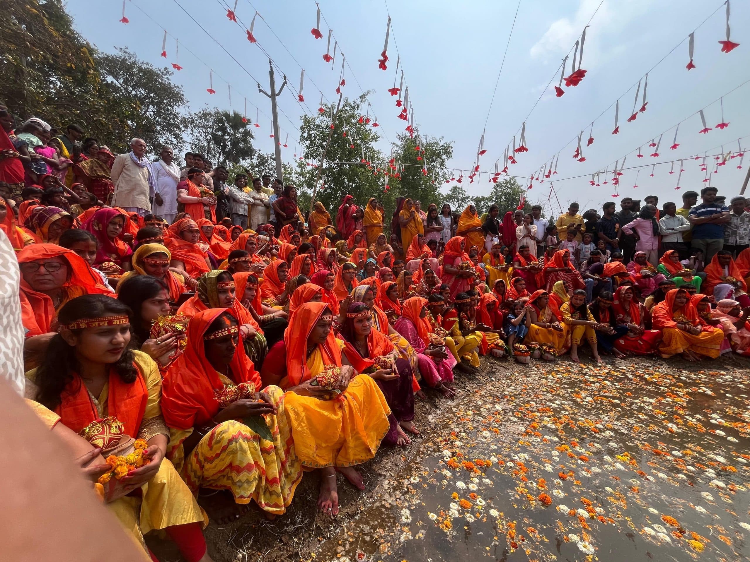 जलभरी के साथ लक्ष्मीनारायण महायज्ञ की हुई शुरुआत