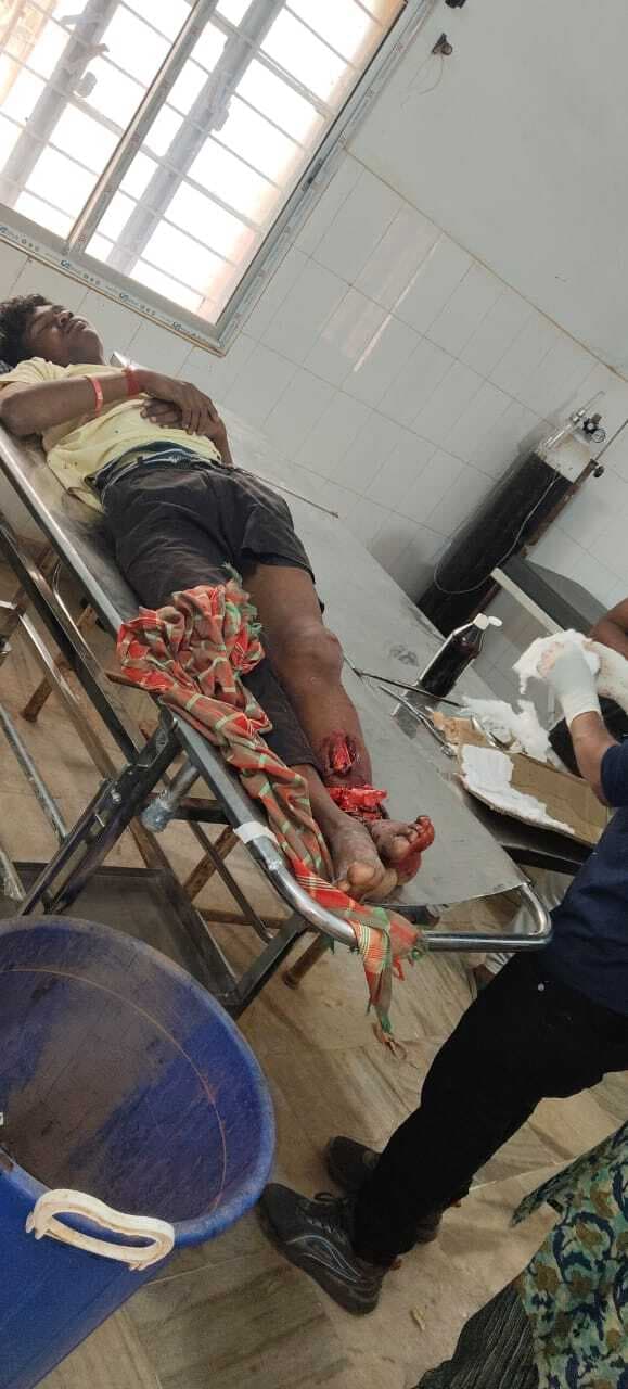 ट्रैक्टर के धक्के से बाइक सवार दो युवक घायल, भर्ती