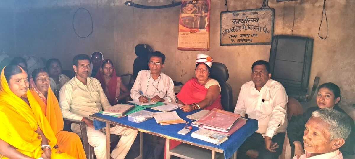 ग्राम कचहरी की बैठक में वादों की हुई सुनवाई