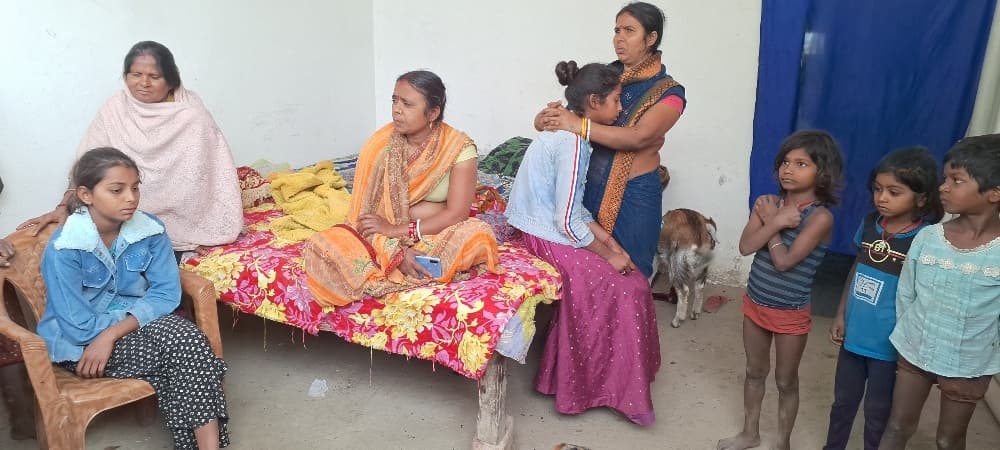 तीनघरिया में नवविवाहिता का पंखे से लटका मिला शव, जांच शुरू