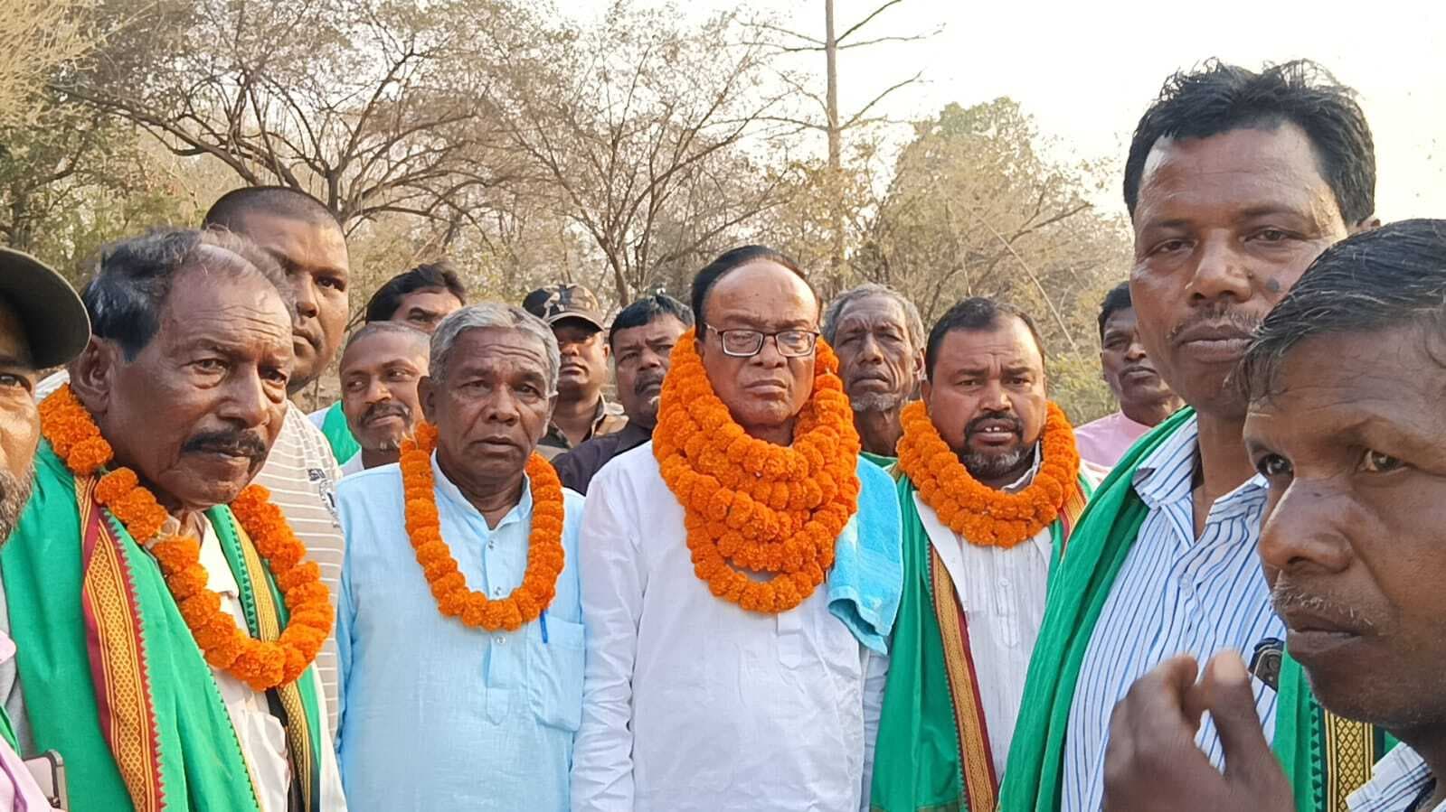 रीति-रिवाज से आदिवासियों ने मनाया बाहा बोंहा पर्व