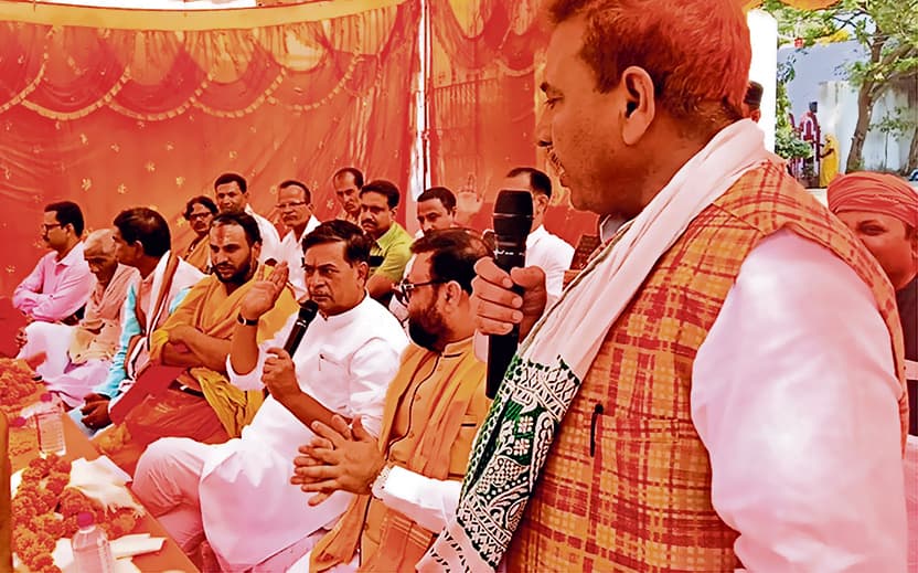 बिहार से शराबबंदी कानून को हटा देना चाहिए : आरके सिंह