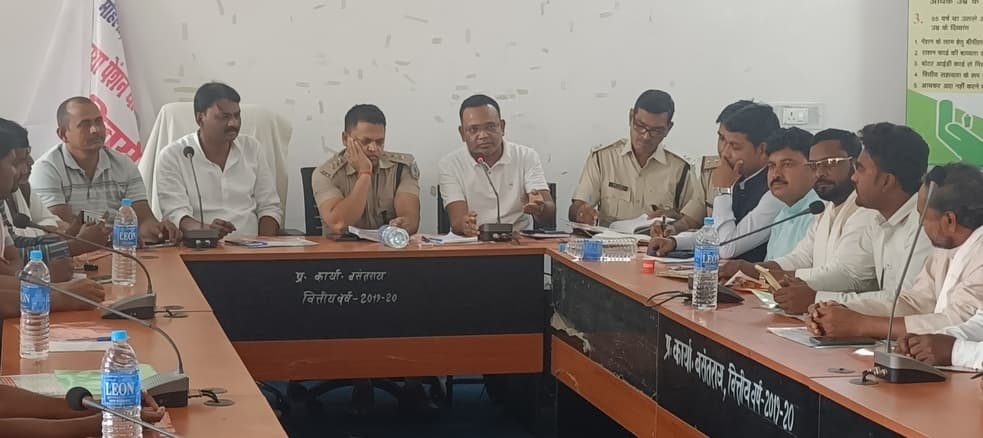 पूजा पंडाल व अखाड़ा समिति वाले निर्धारित समय पर ही करें विसर्जन : एसडीपीओ