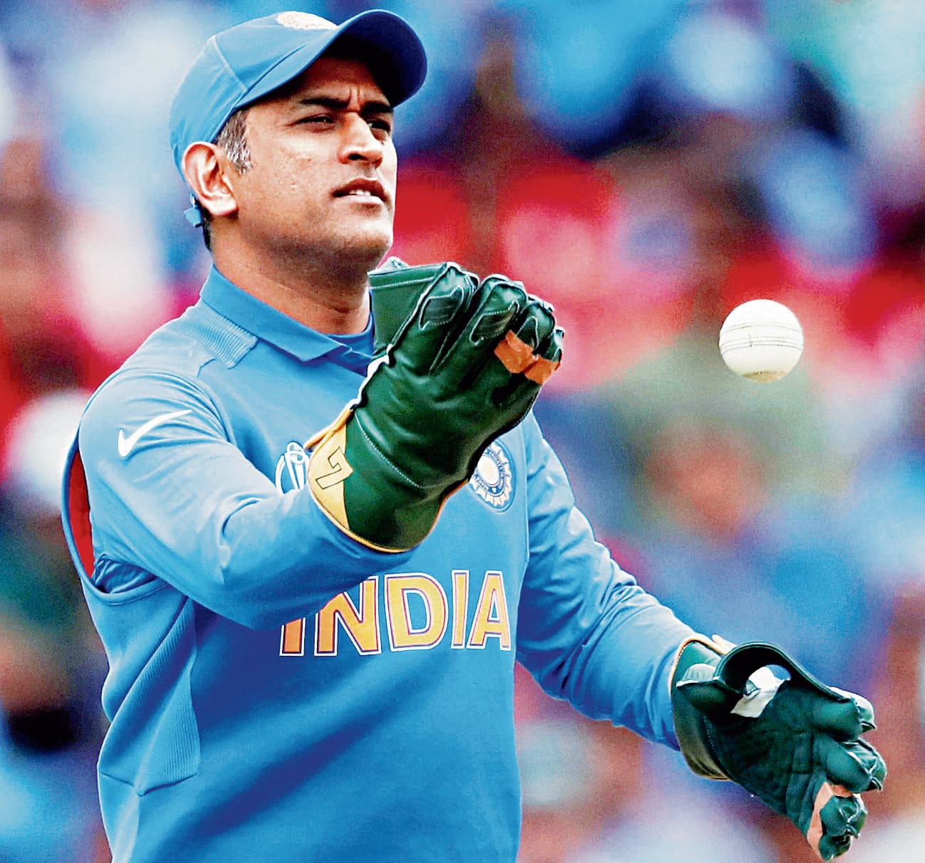 रांची में नहीं रखते हैं फोन महेंद्र सिंह धौनी