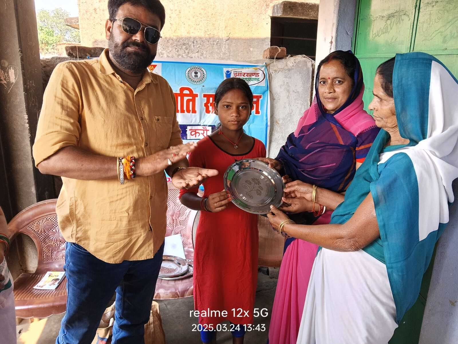 Deoghar news : सास, बहू व पति सम्मेलन के जरिये परिवार नियोजन के फायदे बताये, किया जागरूक