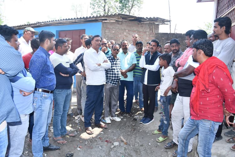 महीनों से रूका हुआ सड़क व नाला निर्माण का कार्य प्रारंभ