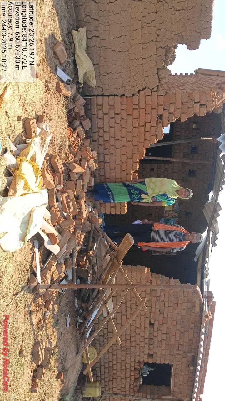 महुआडांड़ में हाथियों ने घरों को तोड़ा, फसलों को रौंदा