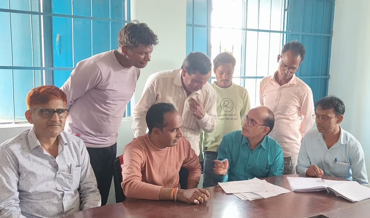 Bokaro News : एक सप्ताह के भीतर जमा करें रिपोर्ट : डीएलओ