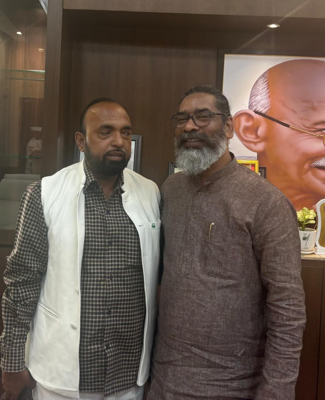 Giridih News :पूर्व विधायक ने सीएम से की शिष्टाचार मुलाकात