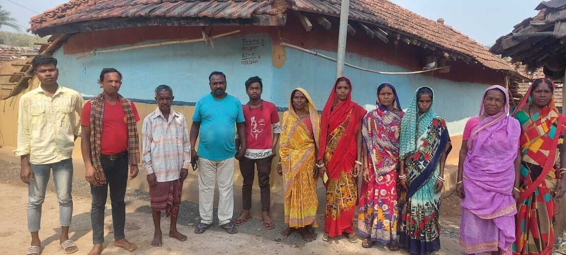 क्षेत्र के चापाकल व सोलर जलमीनार डेड, पेयजल संकट से जूझ रहे लोग