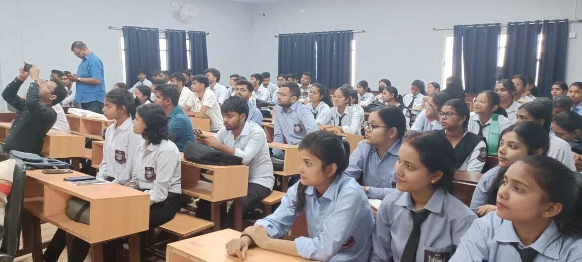 शास्त्रीय भाषाओं के महत्व पर अन्नदा कॉलेज में संगोष्ठी