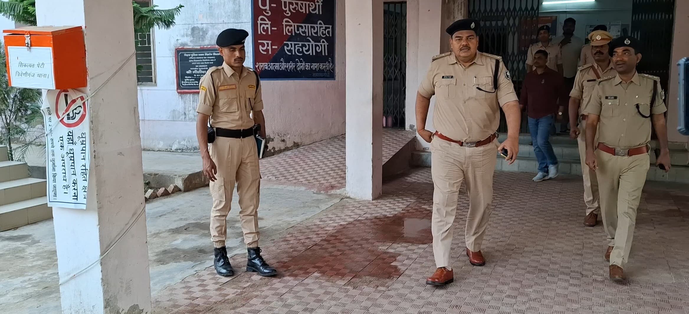 एसपी ने थाना किया निरीक्षण, दिए कई दिशा निर्देश