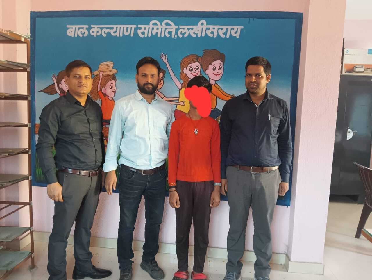 श्रम विभाग का धावा दल ने कराया एक बाल श्रमिक विमुक्त