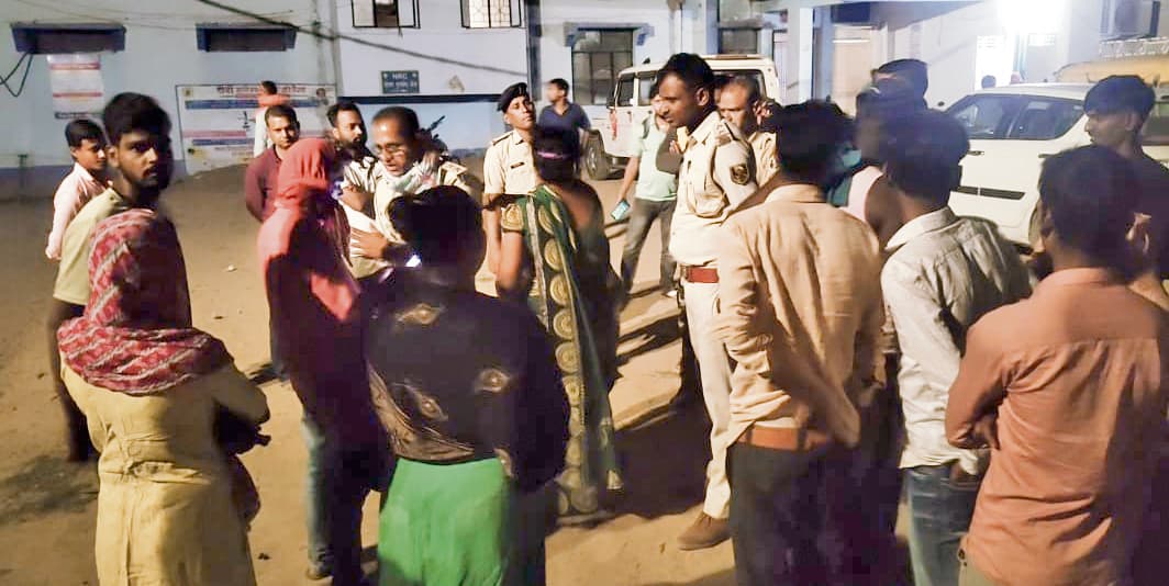 Chhapra News : शौचालय के टंकी से मिले युवक के शव की हुई पहचान, परिजनों ने हत्या की जतायी आशंका