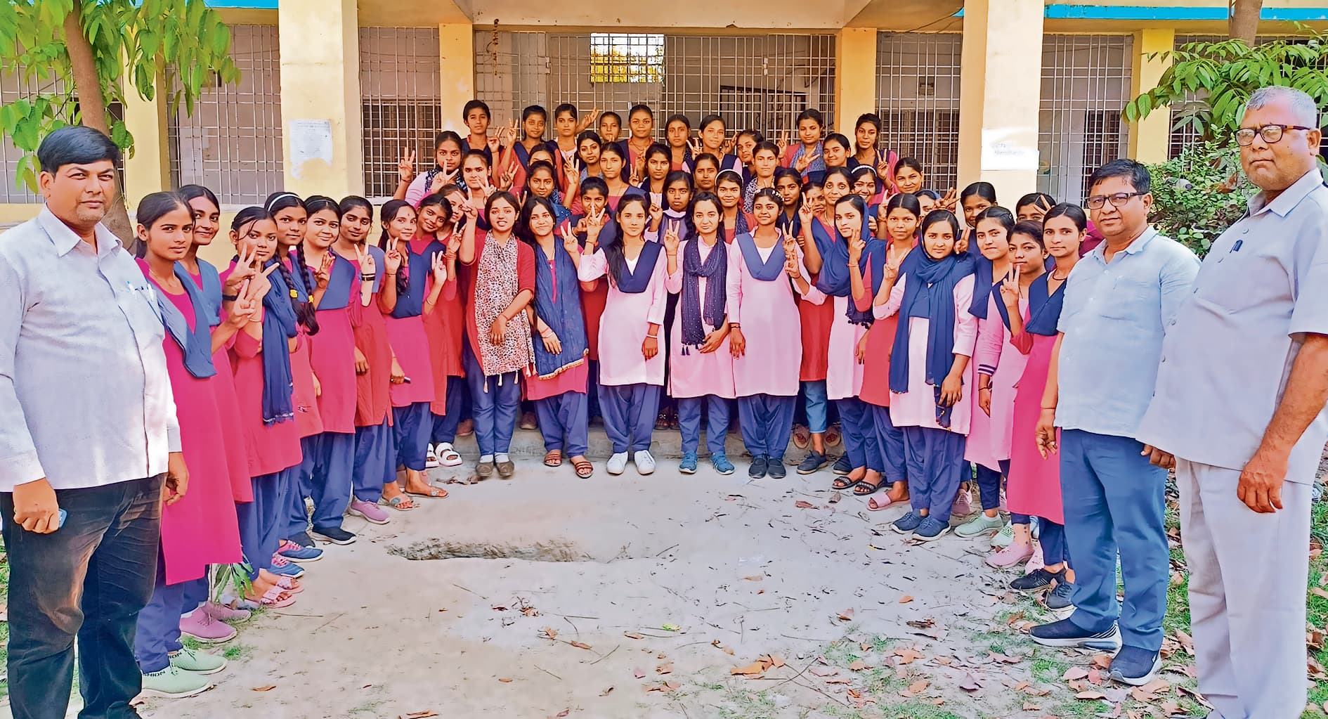 Gopalganj News  : साइंस में जूली, आर्ट्स में नौशाद, तो कॉमर्स में प्रेम बने जिला टॉपर