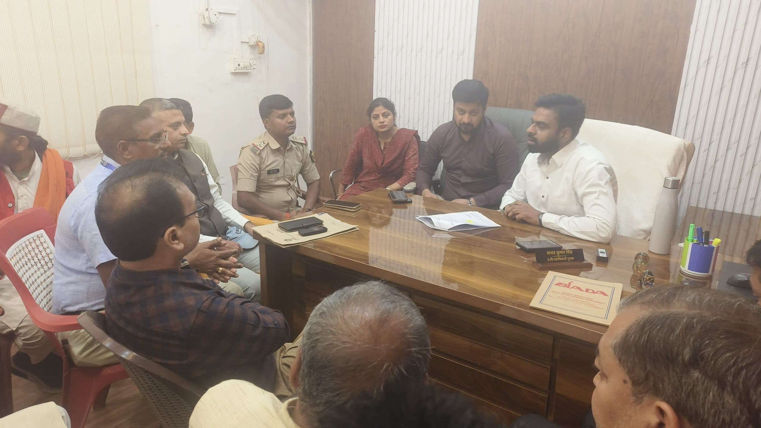 Gaya News : गुरारू चीनी मिल्स स्कूल के मामले में एसडीओ ने की बैठक