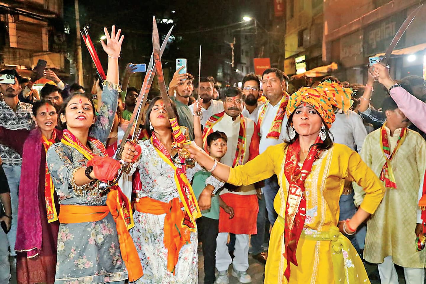 Ranchi News : धूमधाम से निकला दूसरा मंगलवारी जुलूस