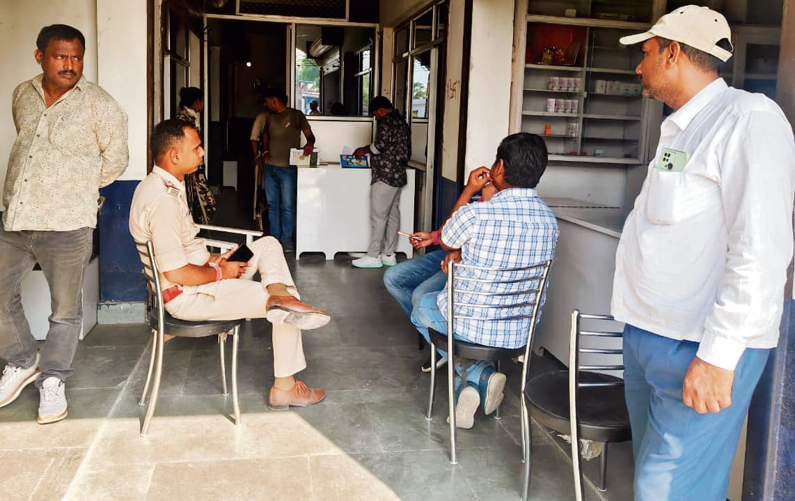 hajipur news. अनियमितता पाए जाने पर नर्सिंग होम सील