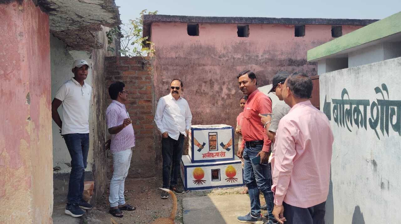 बीडीओ ने विकास योजनाओं का किया स्थल निरीक्षण