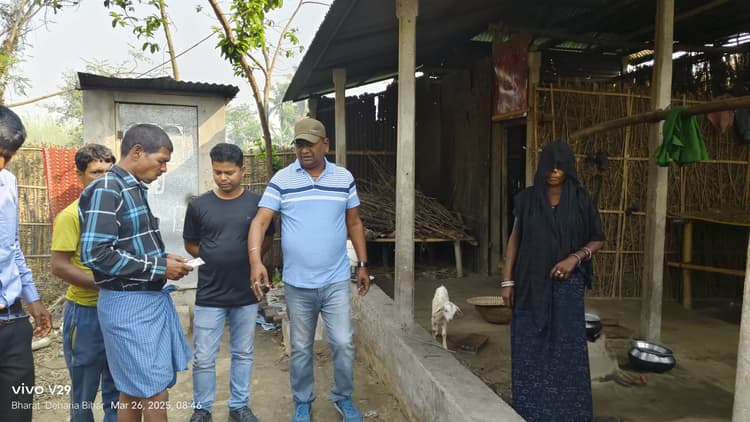 पंचायतों में जाकर सर्वेक्षण कार्य का बीडीओ ने लिया जायजा