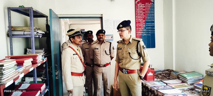 थाना आने वाले फरियादियों की शिकायत को गंभीरता से लें : एसपी