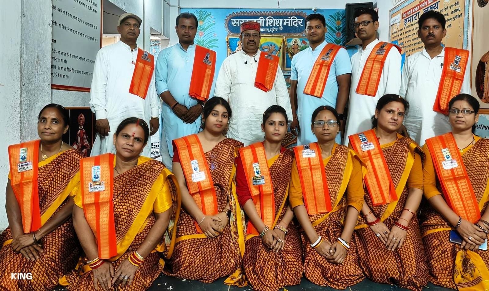 वार्षिक उत्सव समारोह संपन्न करने वाले शिक्षक सम्मानित