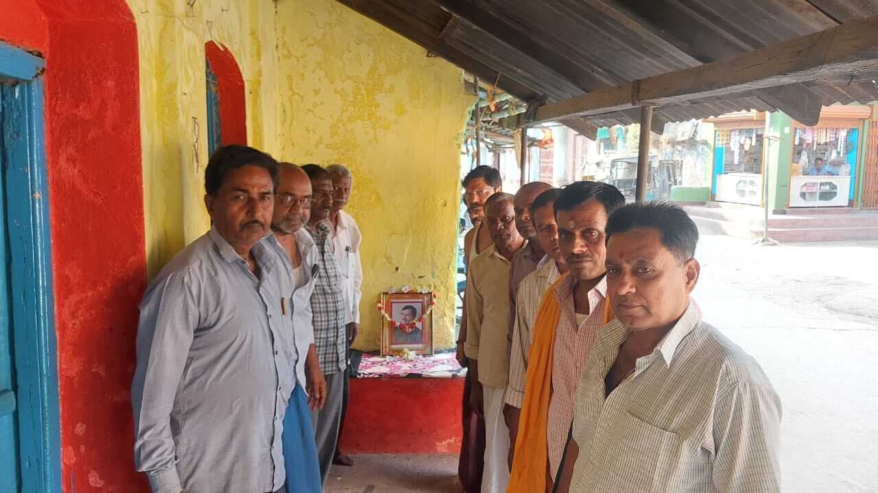 Deoghar news : जागृति कला केंद्र के संस्थापक व प्रसिद्ध नाट्यकर्मी के निधन पर श्रद्धांजलि सभा